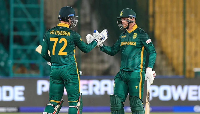 South Africa beat England to top Group B